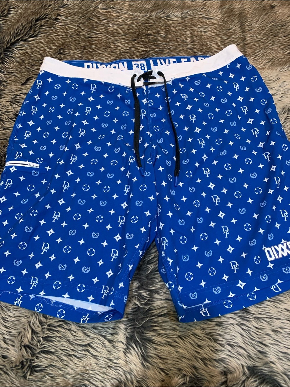 Dixxon "Live Fast" Monogram Board Short Size 38